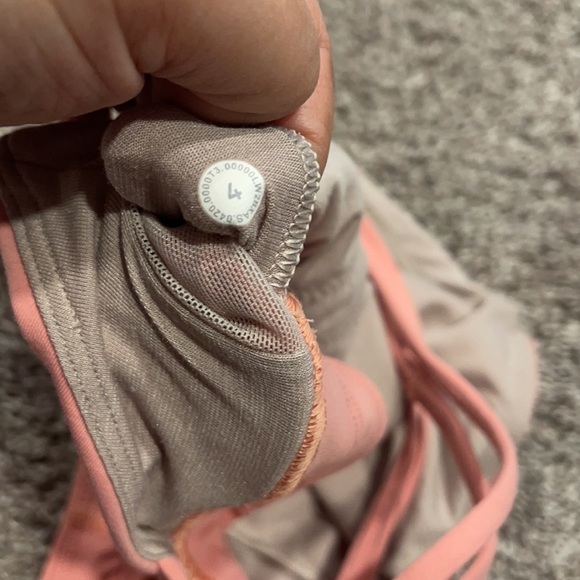 Lululemon Cameo Ride & Reflect Bra SoulCycle Collab size 4 - Picture 4 of 6